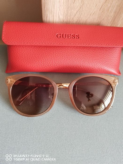 Слънчеви очила Guess