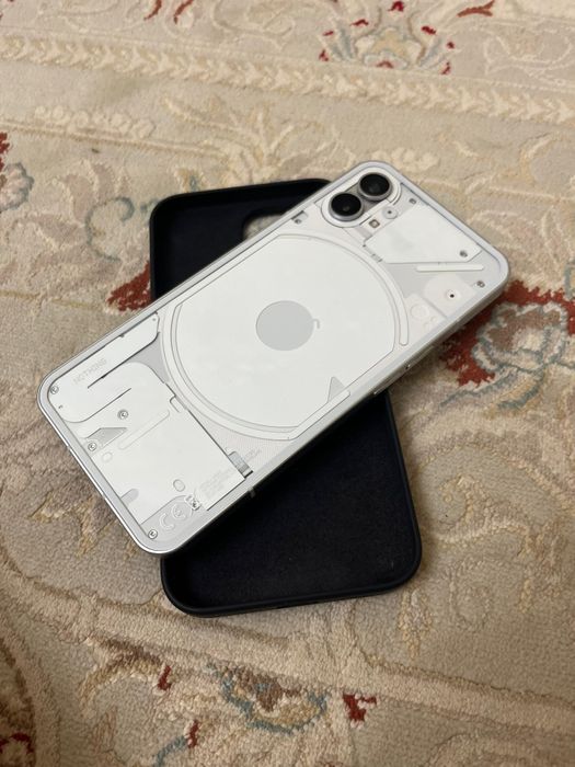 Nothing Phone 1  8/256gb обмен