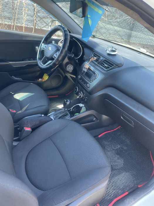 KIA Rio 2015г 1.6