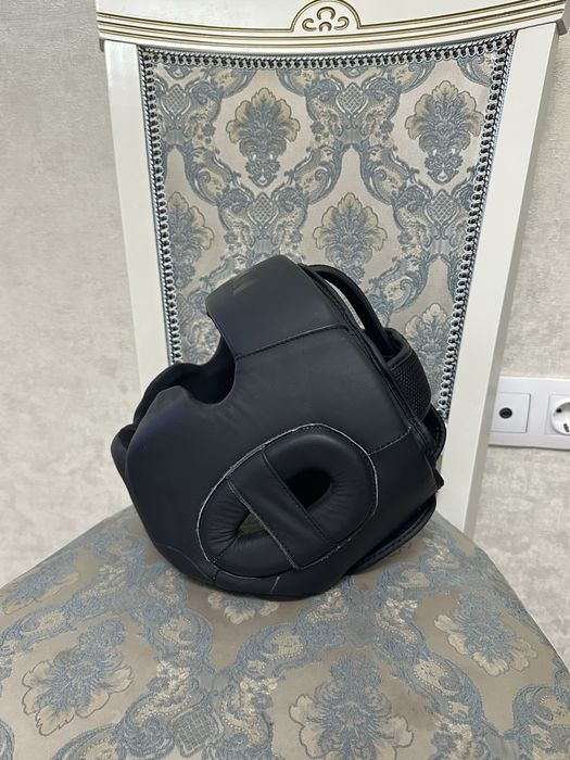 шлем от бренда Buka