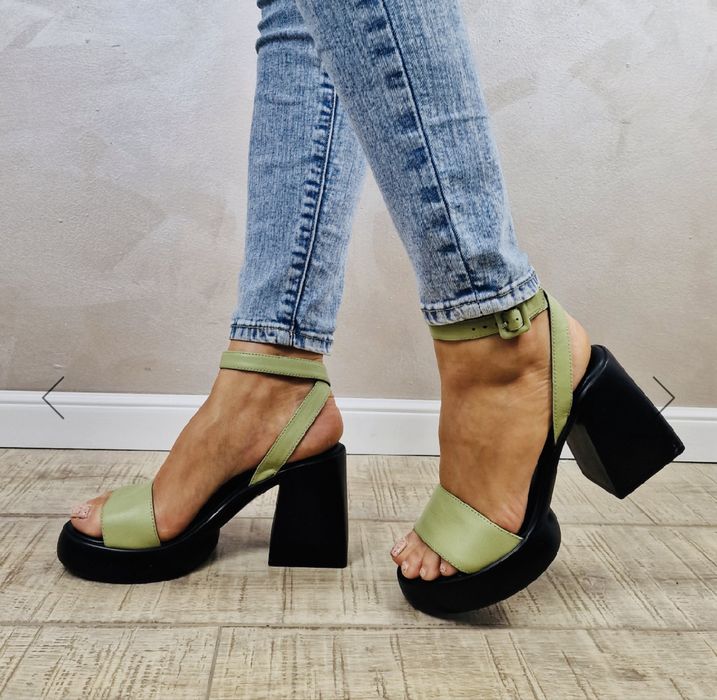 Vand sandale platforma