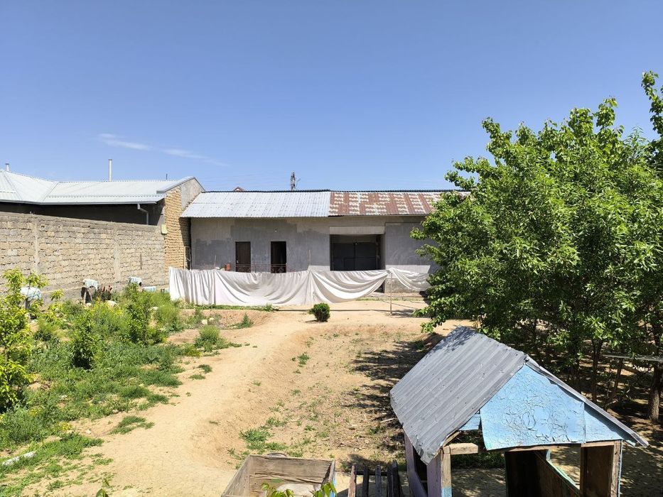 Uchastka sotiladi bez makler