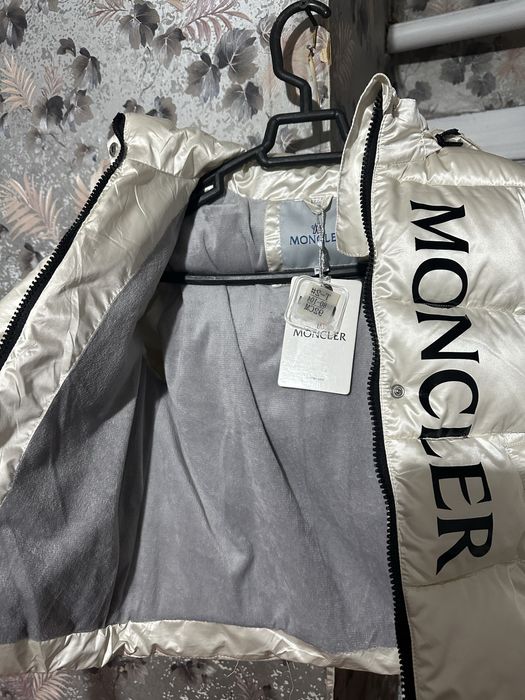 Продам Детский Зимний Комбинезон.