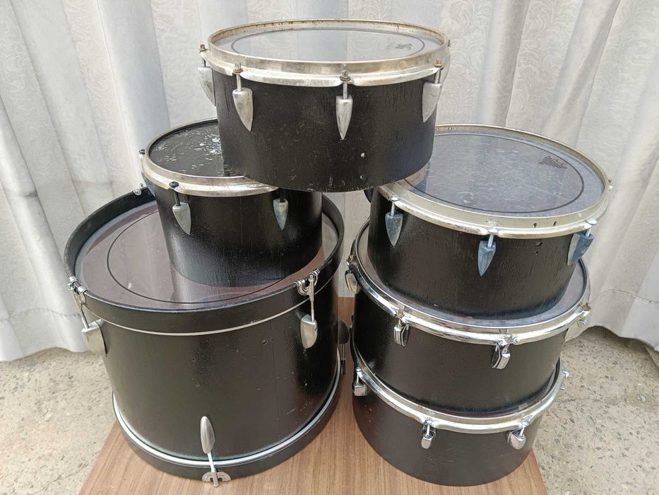 Полковому барабанщику