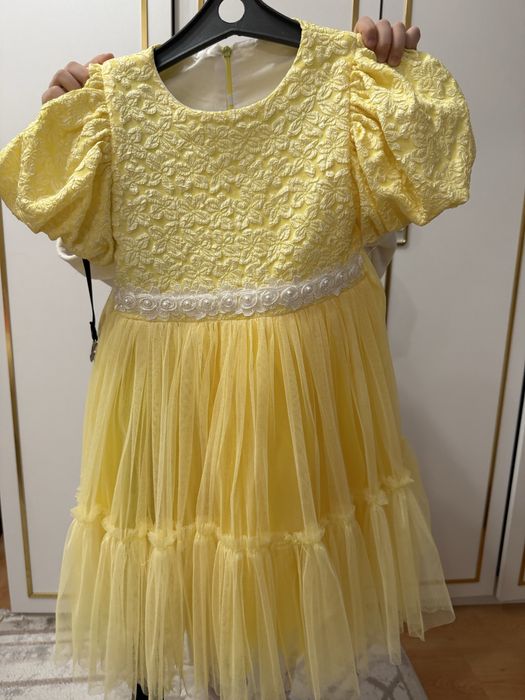 Желтое платье 110-125 см