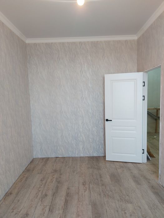 Поклейка обоев 900тгм²