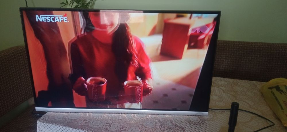 Продам телевизор LG