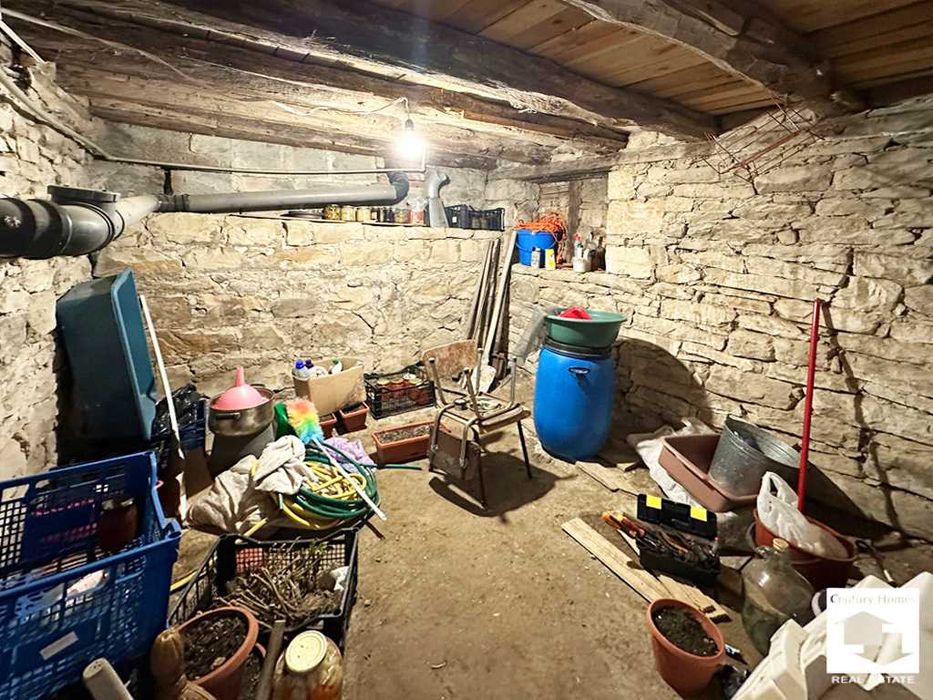 Продава се Къща в Елена - 100 кв.м за 1500 €/кв.м - Снимка #17