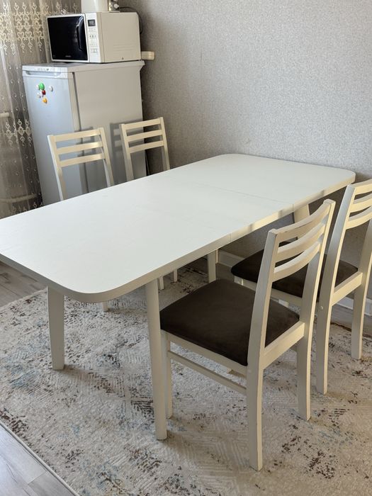 Продам стол со стульями