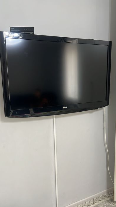 Телевизор LG 107 см (42”) | Не Smart | В хорошем состоянии