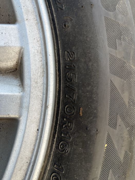 Алуминиеви джанти със зимни гуми Ситроен джип