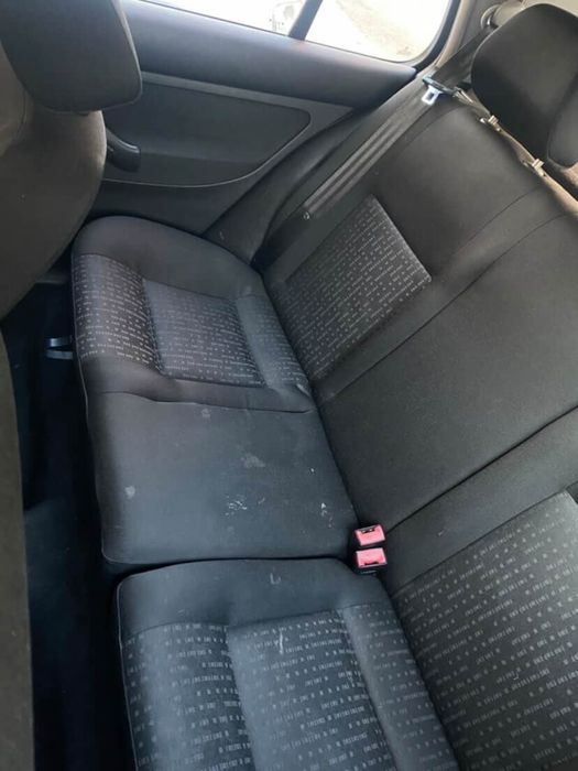 Volkswagen Golf 4 / 1.4 / 75 кс / черен / 2003