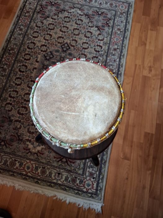 Tarabana trafitionala  Djembe africana