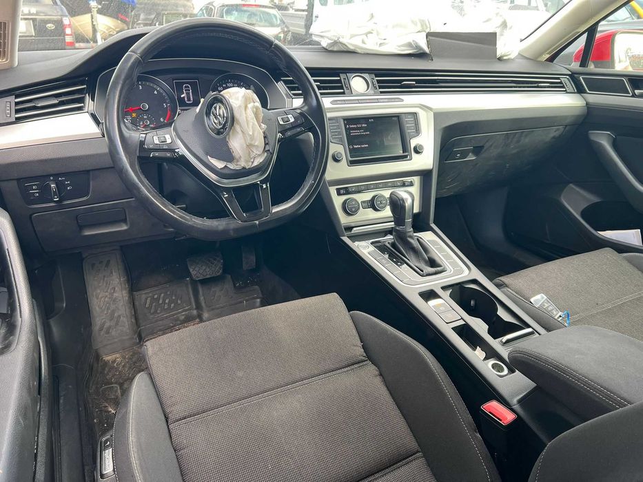 Volkswagen Passat B8 Variant 1.6 TDI 120 CP DSG • 2016 • Avariat