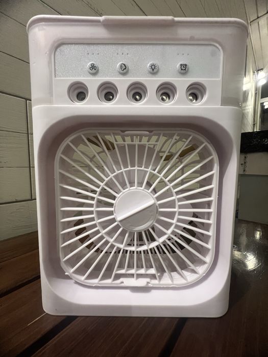 Вентилятор с водообрызгивателем