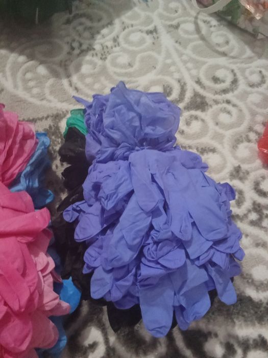 Продам нетриловые перчатки.