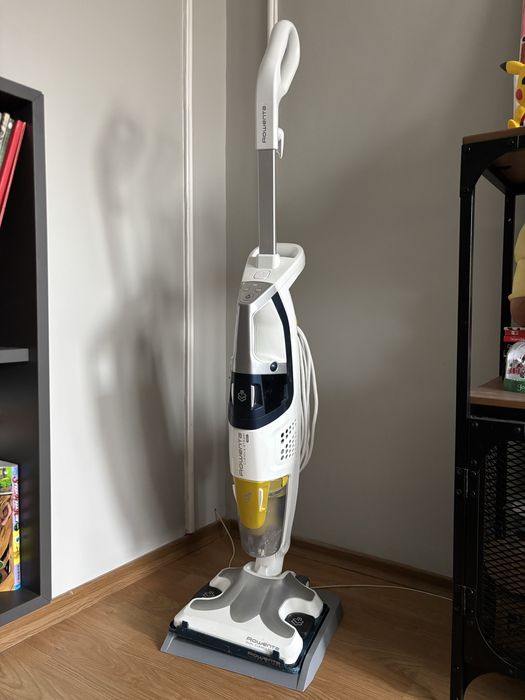 Aspirator vertical cu abur si mop Rowenta Clean Steam 1700W