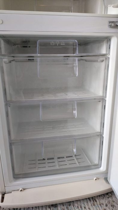Продам холодильник LG