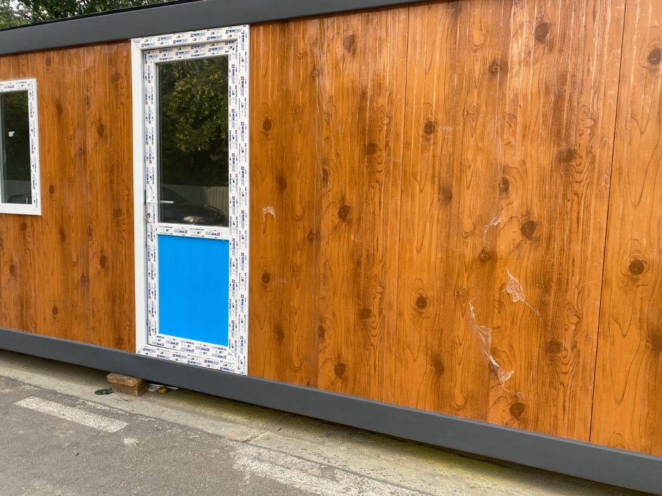 Vând containere standard