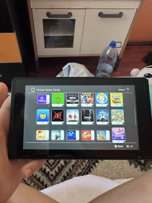 Consola Nintendo Switch Detali in descriere