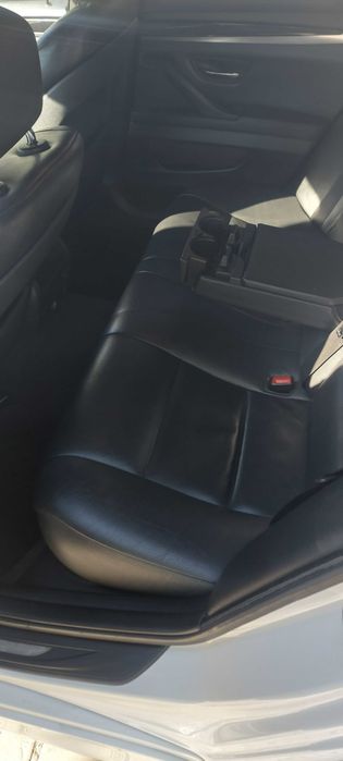 BMW 5 Series 2010 — imagine 4