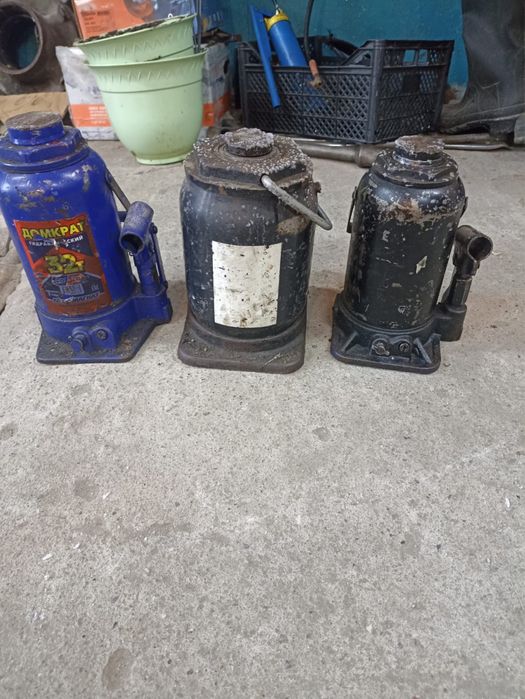 Домкраты автомобильные