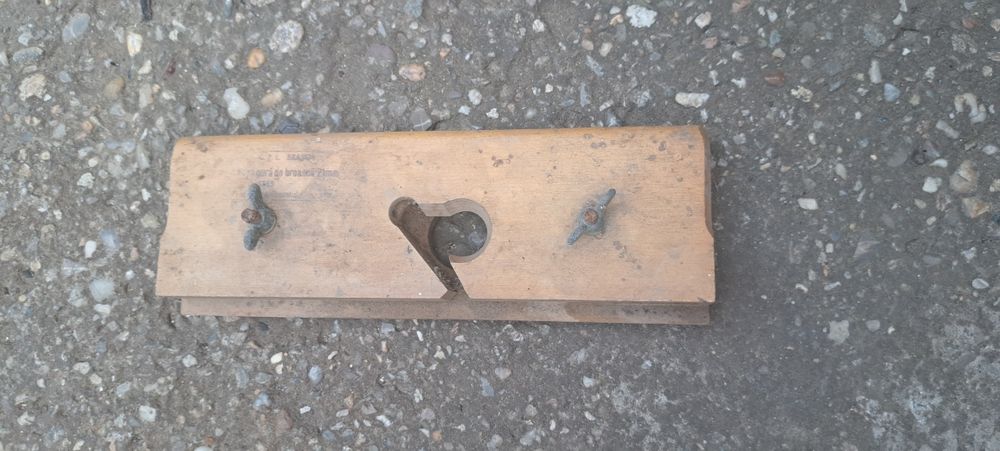 Fier calcat cărbuni lampa gaz rindea lemn unelte -vechi vintage