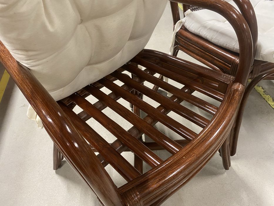 Scaune superbe cu cotiere, set 4 buc lemn nobil si ratan perne incluse