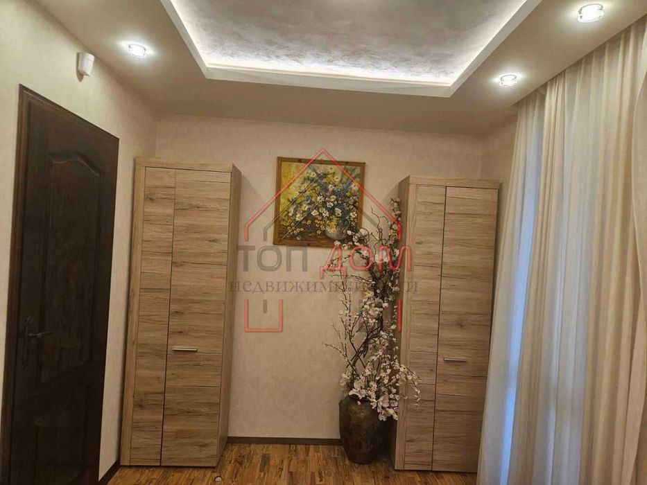 Дава се под наем Тристаен апартамент в Варна, Гръцка махала - 100 кв.м за 1450 € - Снимка #12