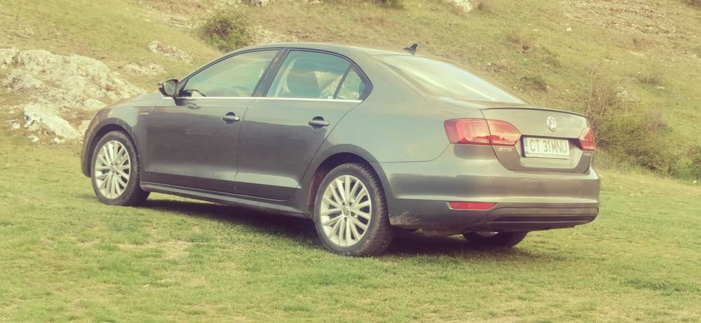 Volkswagen Jetta 1.4 Hybrid DSG Highline 2013