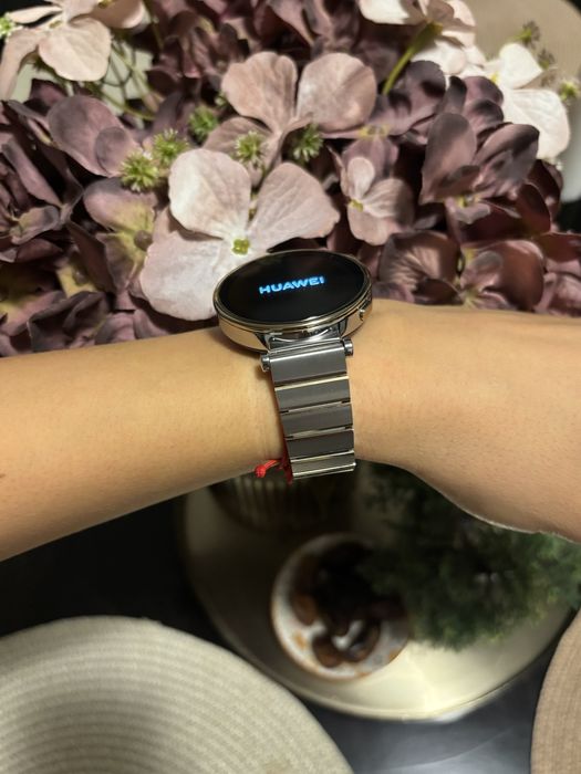 Huawei smart watch сребърно-златен