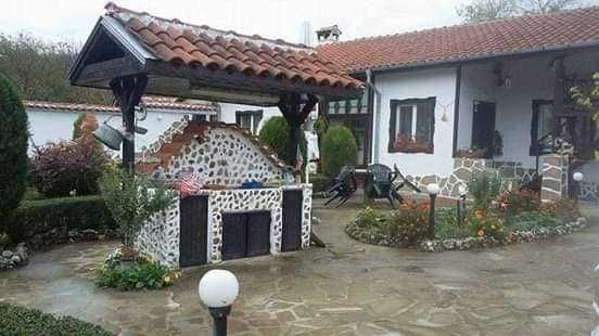 Продавам готов бизнес - действаща Къща за гости