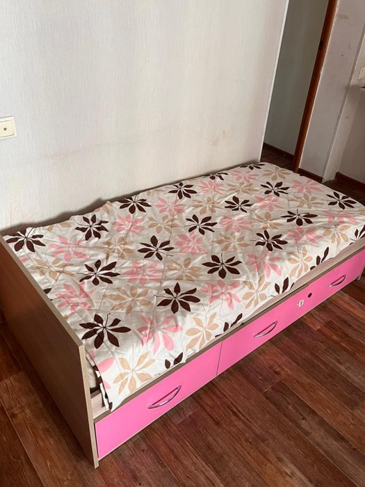 Кровать детская.