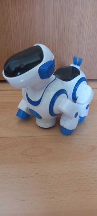 Robot catel pentru copii