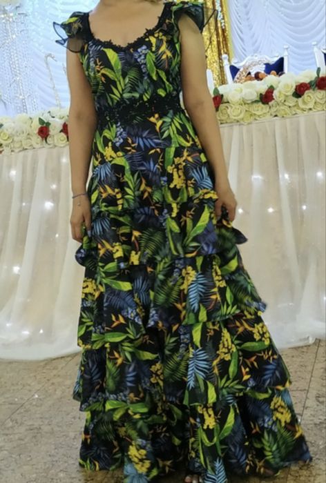 Вечренее платье