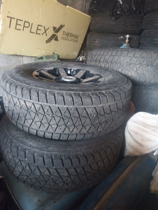 Продам зимние шины с дисками