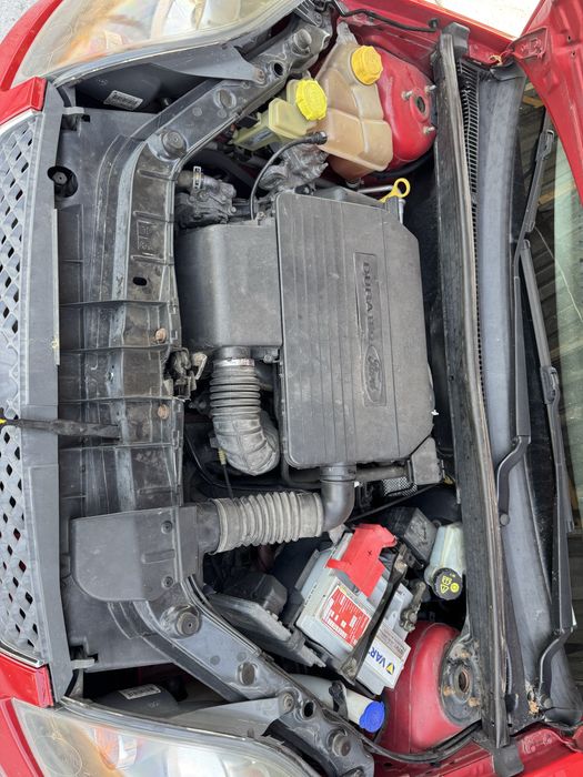 Форд фиеста 1.3 бензин 2008 Г само на части