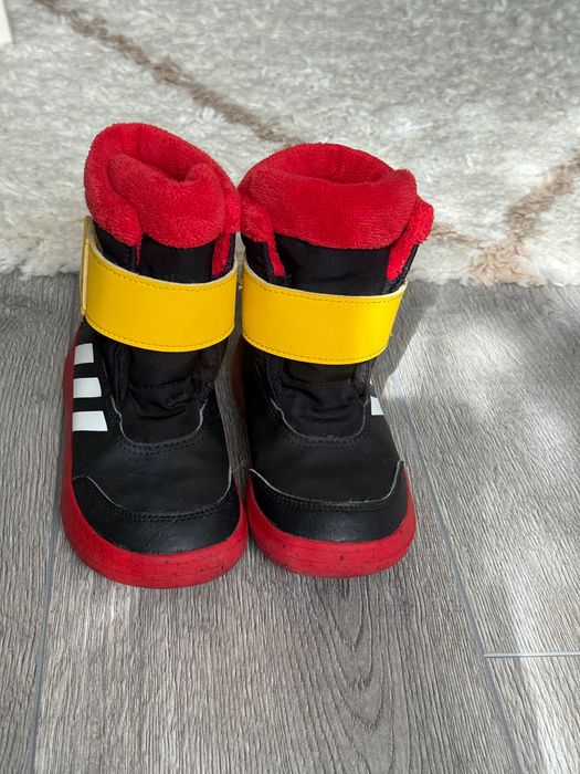 Зимни априлски/ботуши Adidas