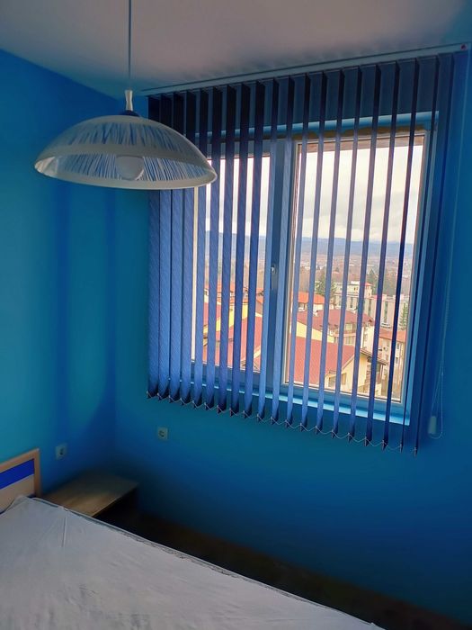 Отдавам под наем двустаен апартамент