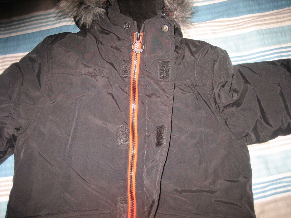 * LC WAIKIKI * - зимно момчешко яке за 4-5 г.