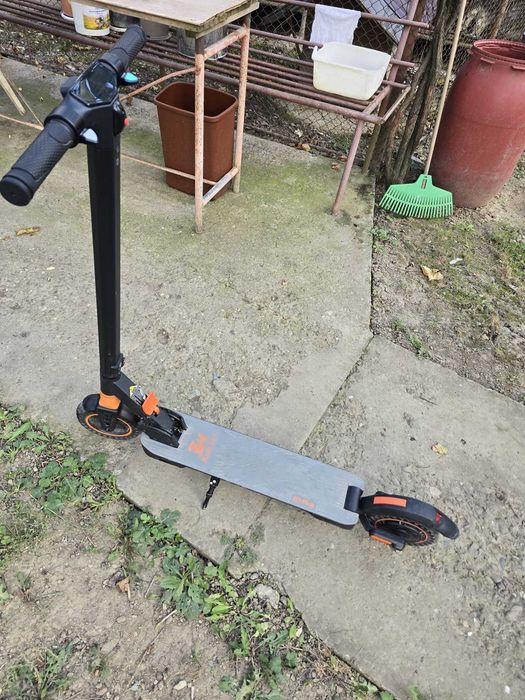 Vând trotineta electrica Kukirin S1 Pro