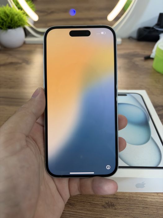 Продаю Iphone 15 256 GB