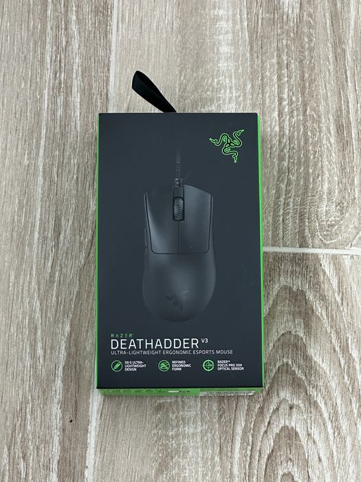 Razer deathadder v3 cu fir