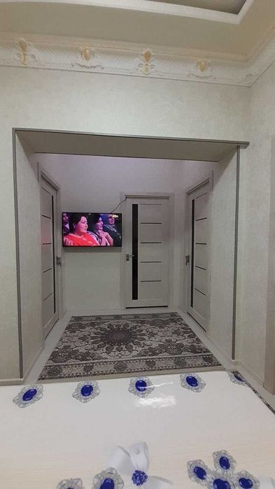 Продаётся 2х ком квартира  58м2  3этаж из 9. Ибн Сино 1 Поликлиника 40