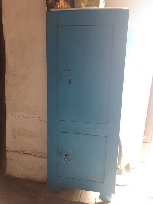 продаю сейфы офисные