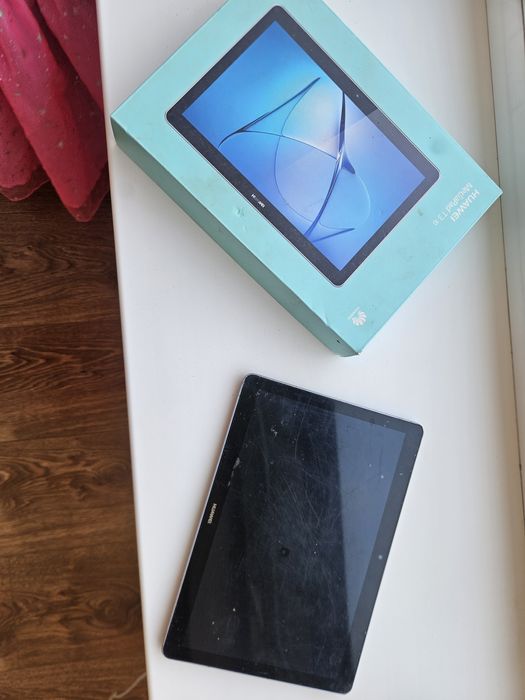 Планшет Huawei tab3 10