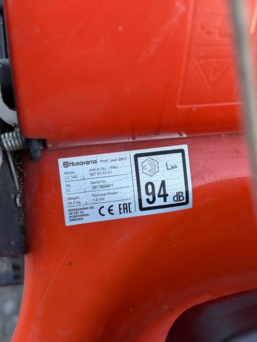 Vand masina de tuns Husqvarna