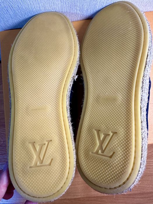 Продам оригинальные слипоны Louis Vuitton