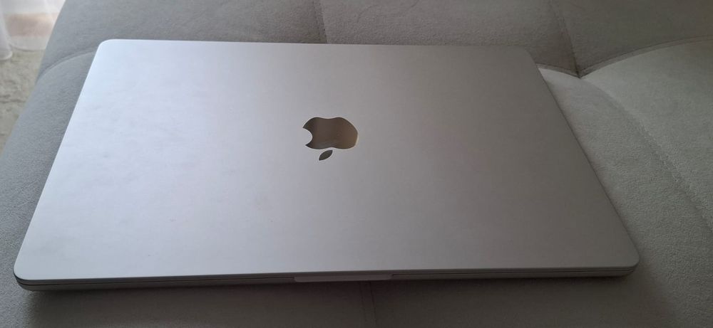 MacBook Air 15-inch M2