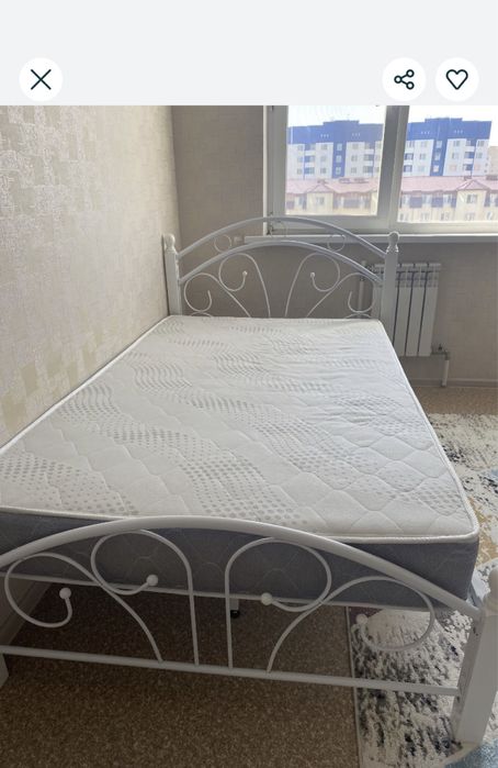 Продам кровать с матрасом